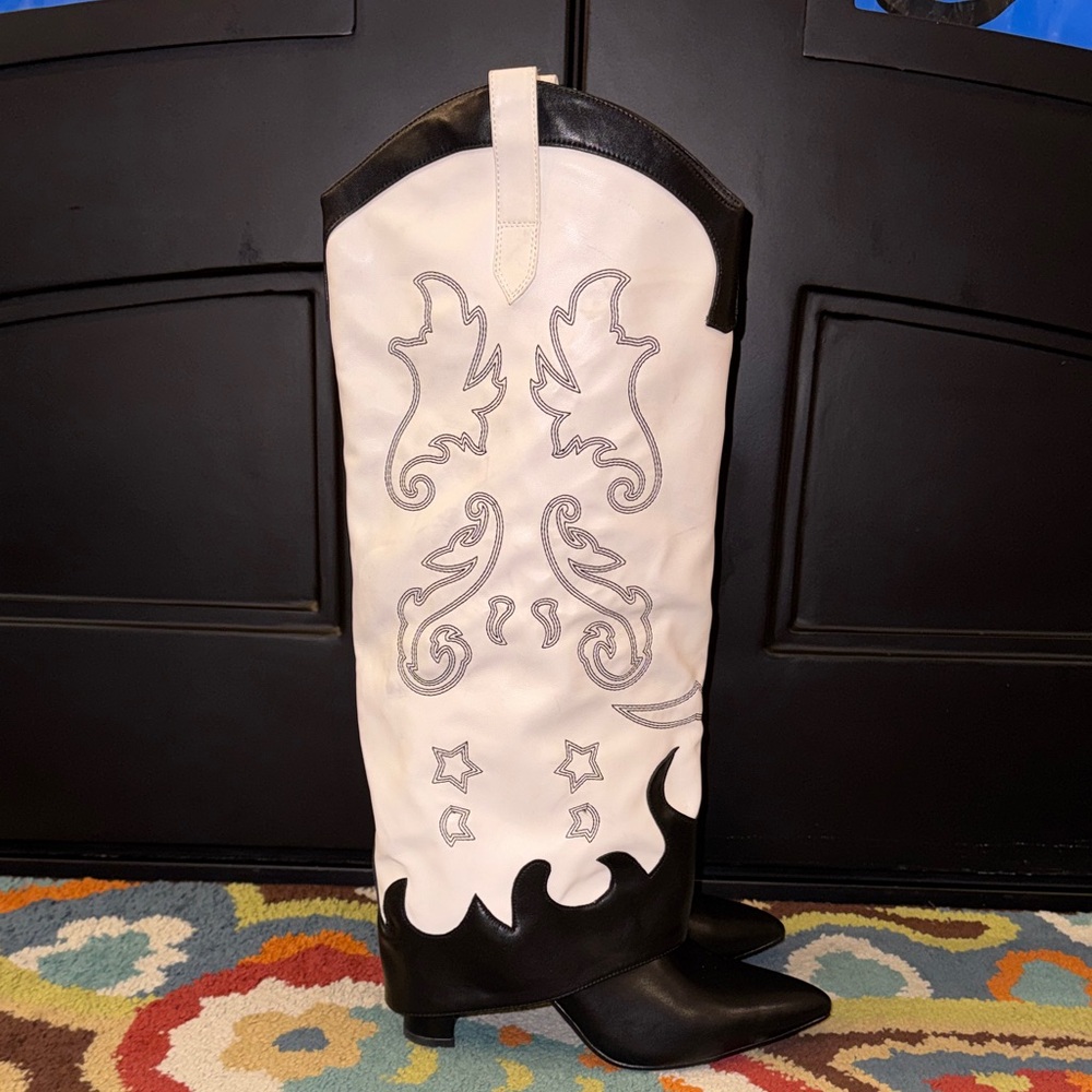 Black and White Women's Azalea Wang like foldover Western Cowboy Boots sz 10